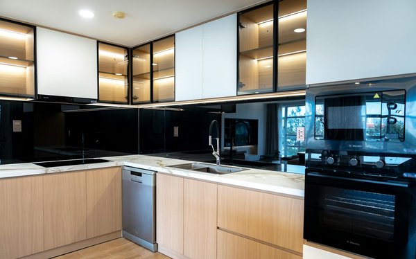 Combinaison néoprène pour bébé : conseils d'achat à retenir